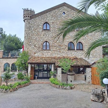 Hotel Lo Smeraldo Roccavivara Buitenkant foto