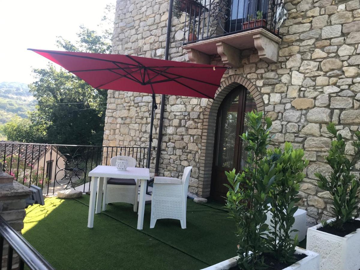 Hotel Lo Smeraldo Roccavivara Buitenkant foto