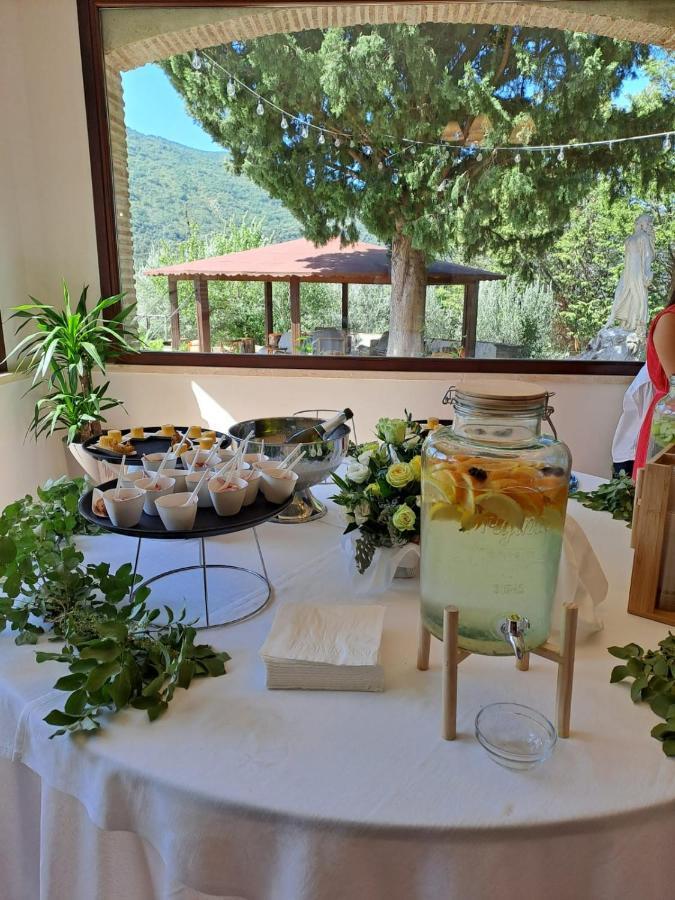 Hotel Lo Smeraldo Roccavivara Buitenkant foto