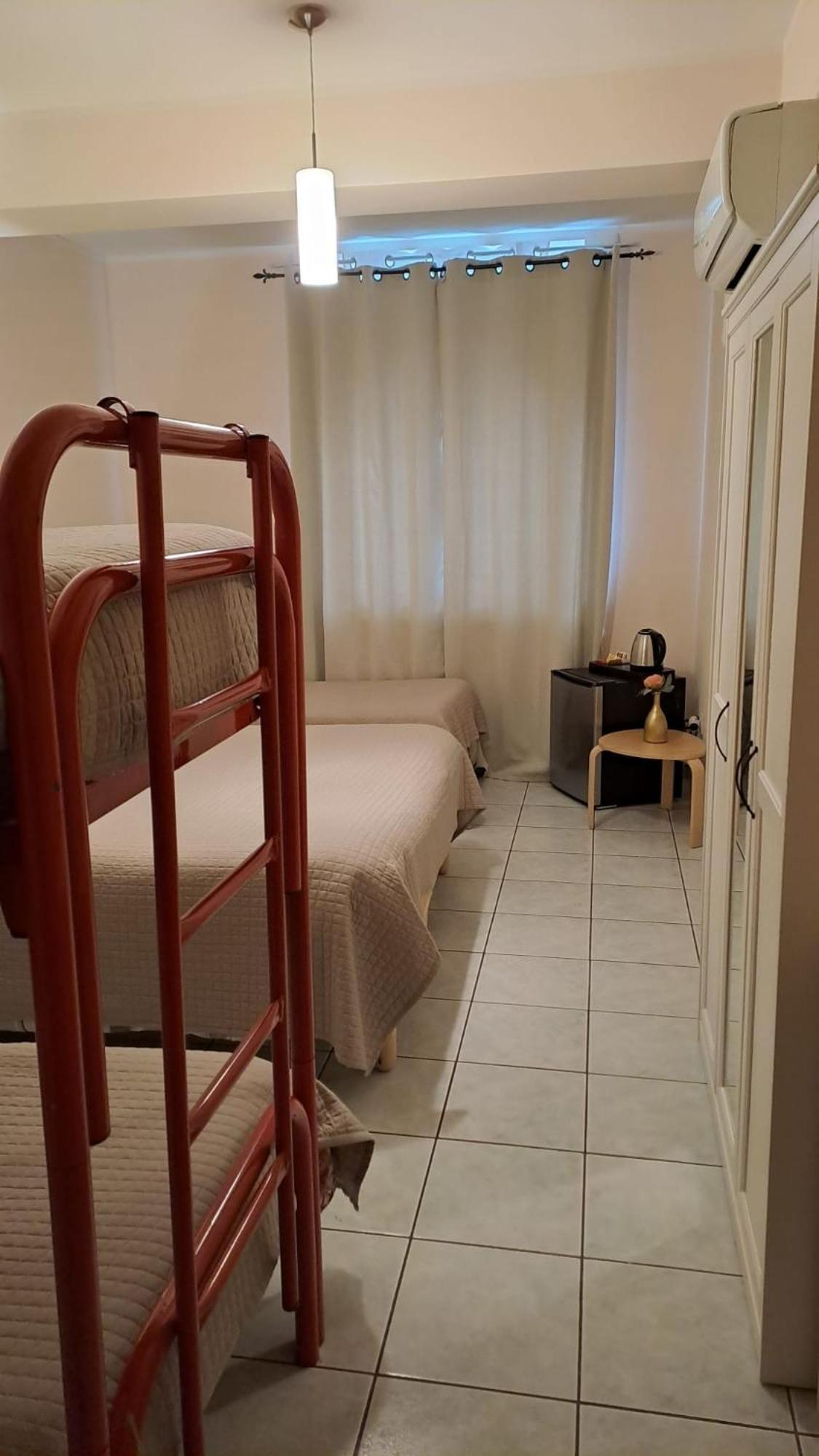 Hotel Lo Smeraldo Roccavivara Buitenkant foto